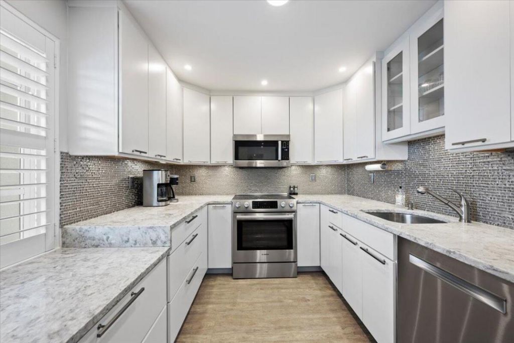 1025 Sugar Sands Boulevard, Unit 261, Riviera Beach, FL 33404 Photo