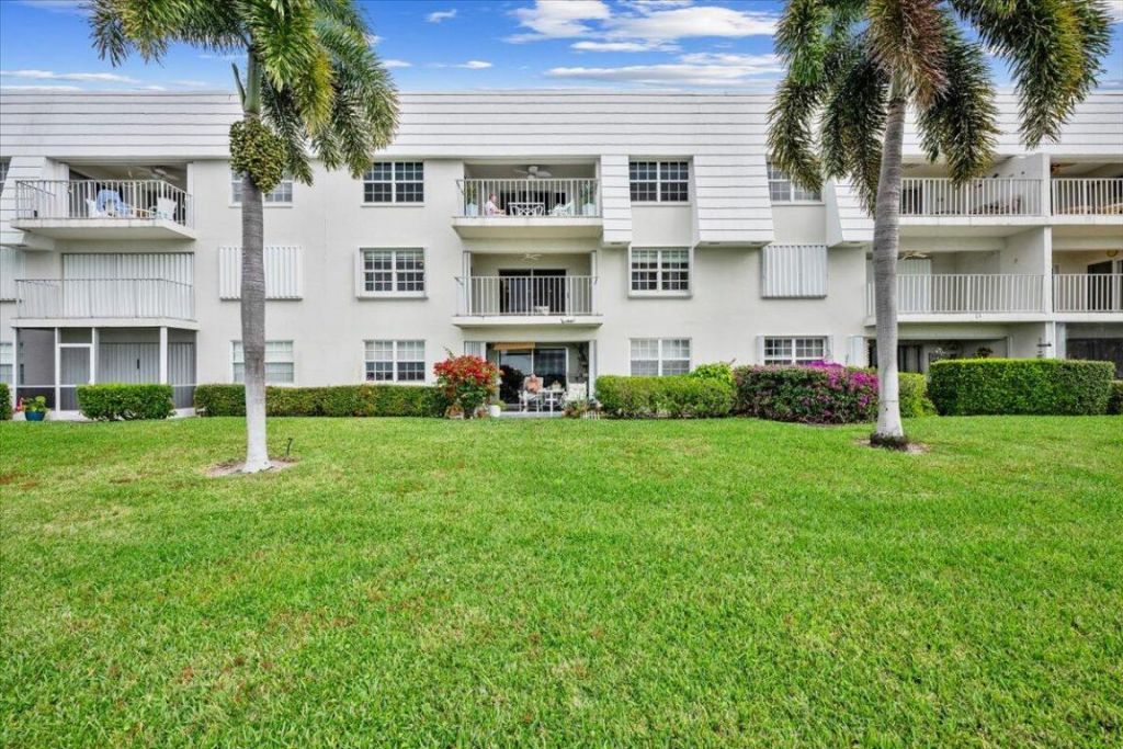 1025 Sugar Sands Boulevard, Unit 261, Riviera Beach, FL 33404 Photo