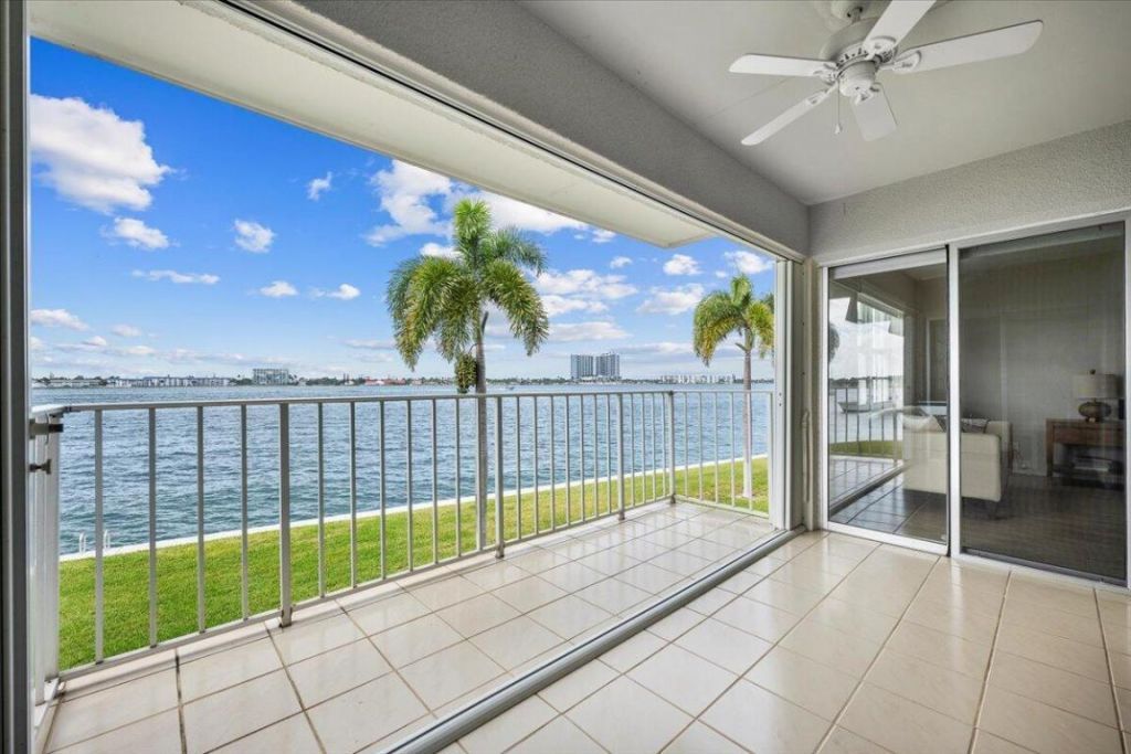 1025 Sugar Sands Boulevard, Unit 261, Riviera Beach, FL 33404 Photo