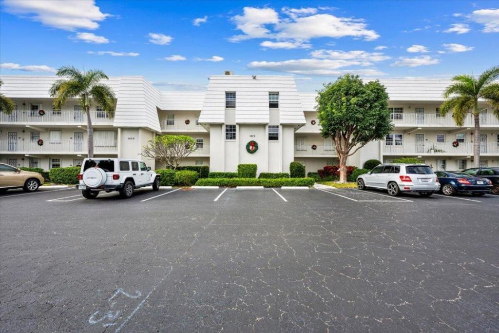 1025 Sugar Sands Boulevard, Unit 261, Riviera Beach, FL 33404 Photo