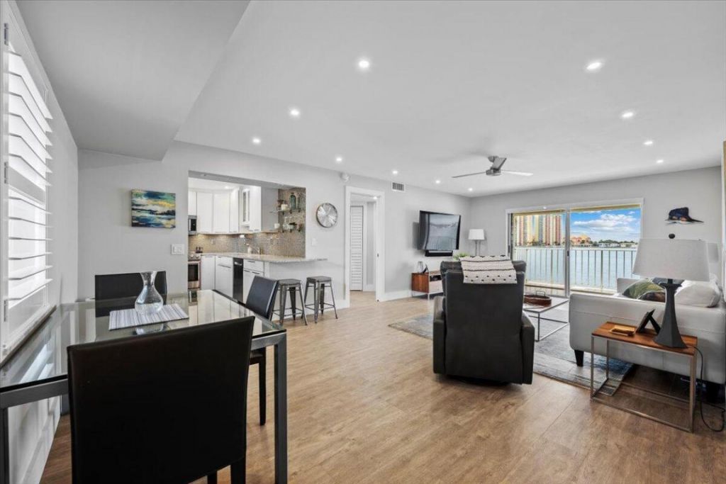 1025 Sugar Sands Boulevard, Unit 261, Riviera Beach, FL 33404 Photo