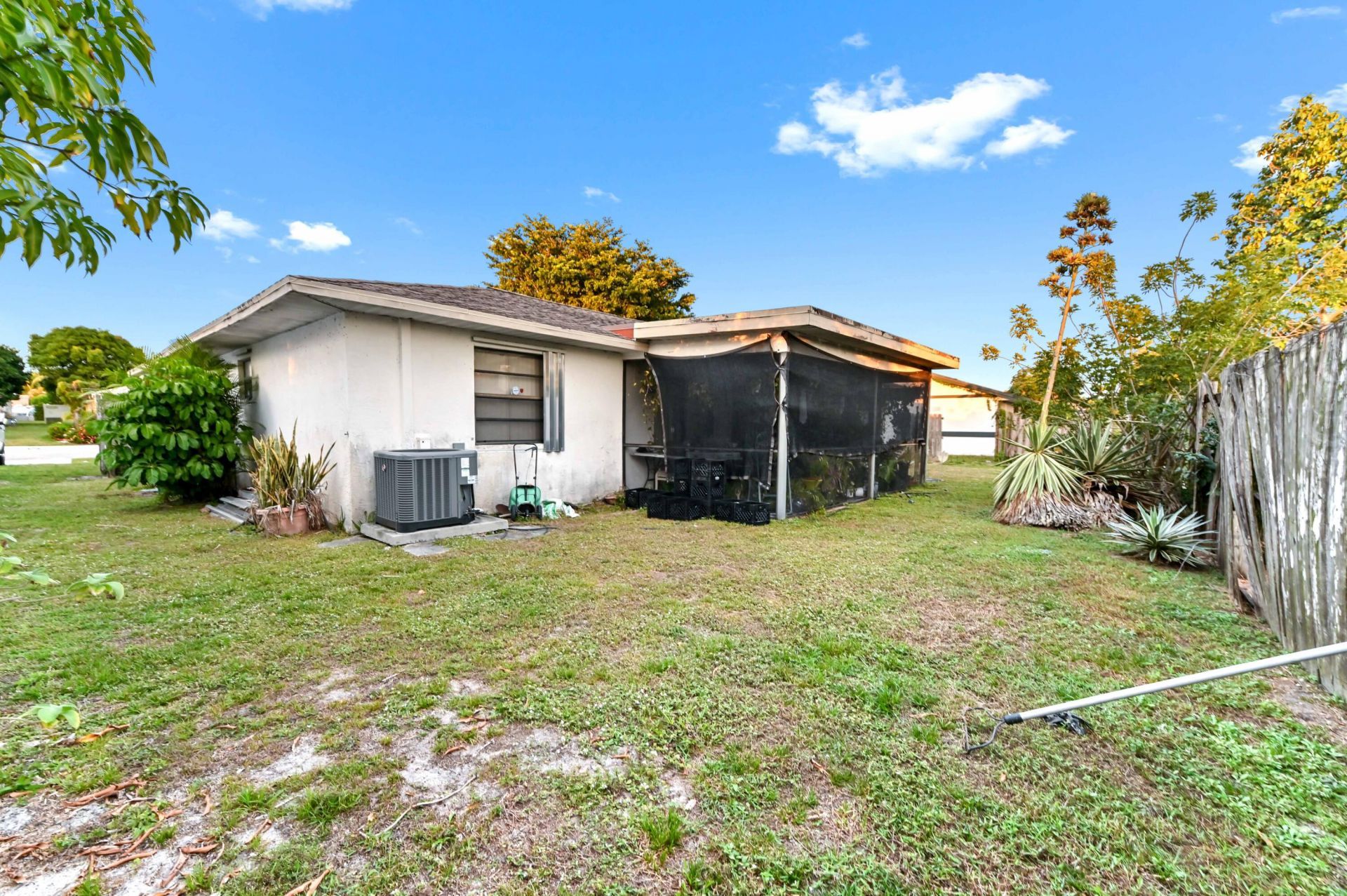 2531 Doral Way, Riviera Beach, FL 33407 Photo