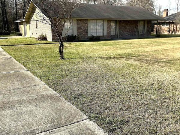 4621 Little Farms Dr, Zachary, LA 70791