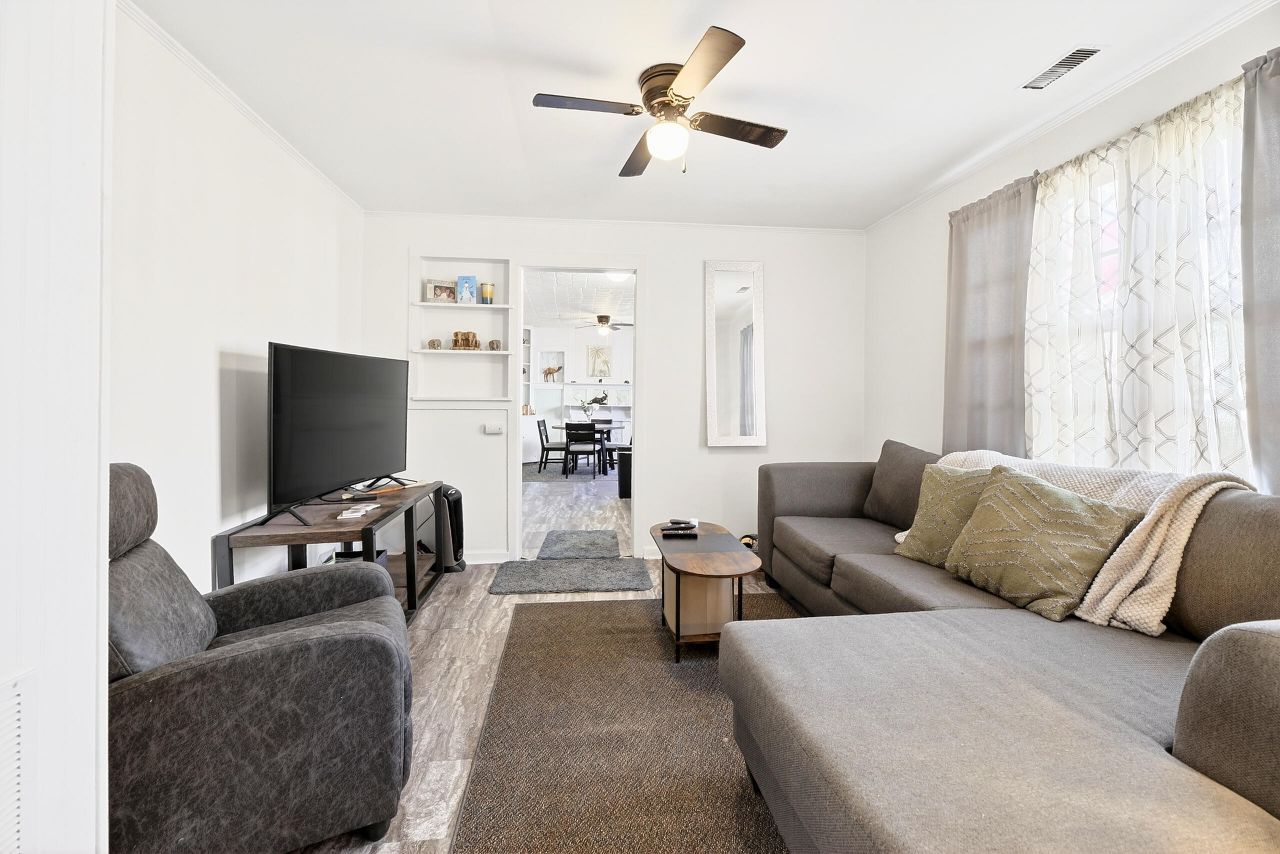 1135 Ellis Avenue Photo 10