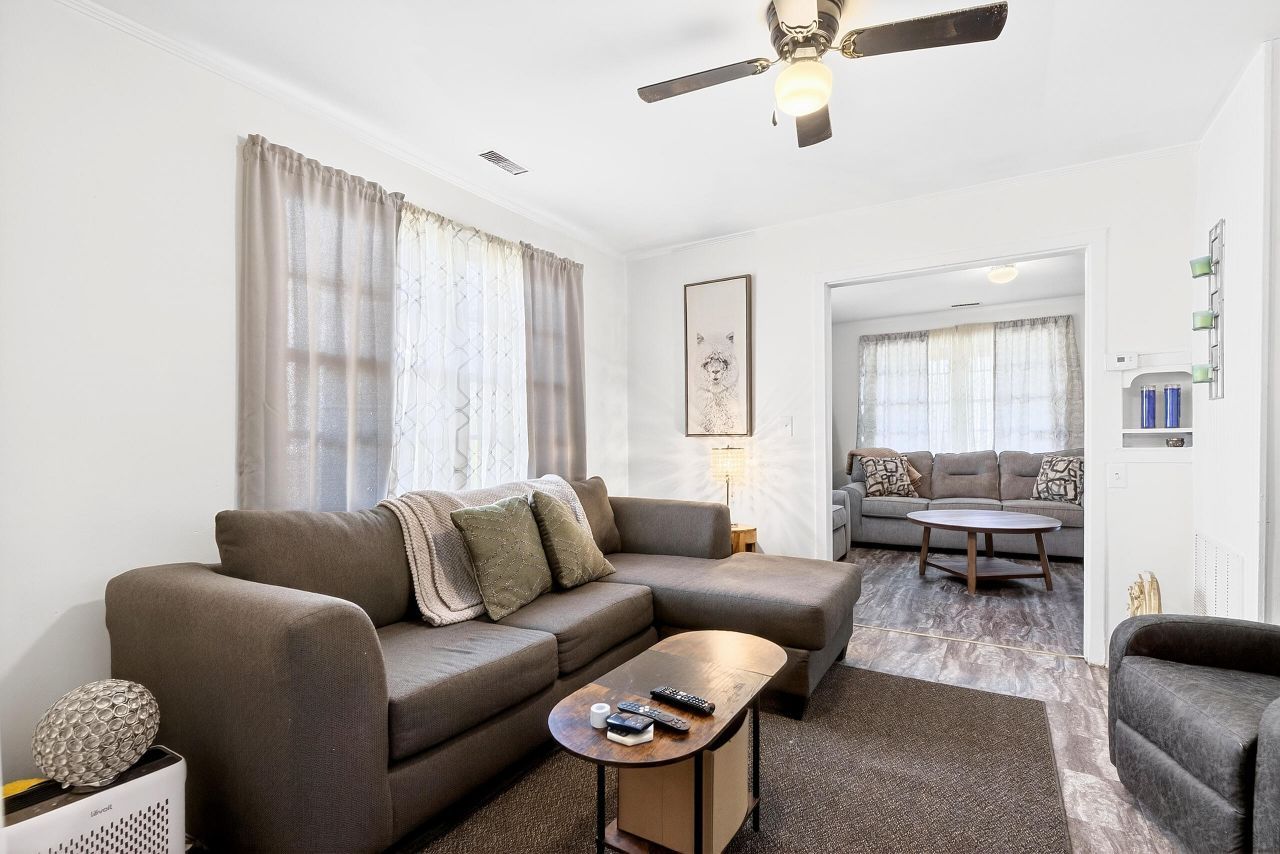 1135 Ellis Avenue Photo 9