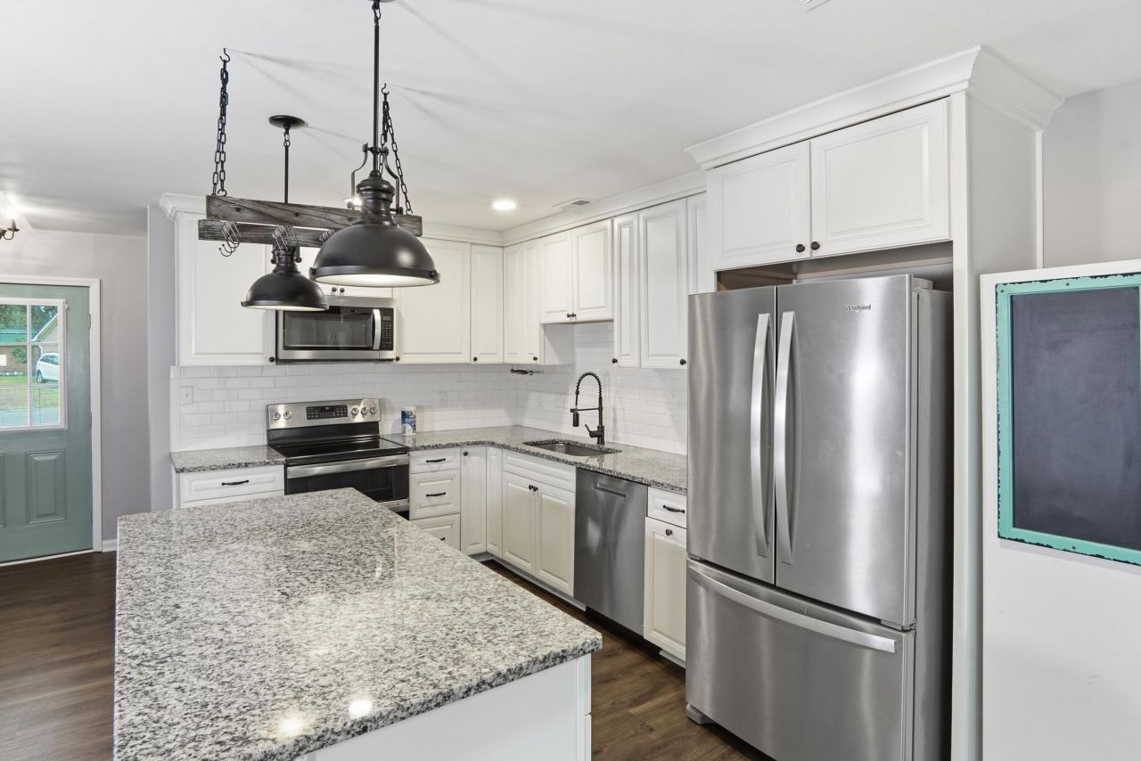 203 Violet Drive Photo 16