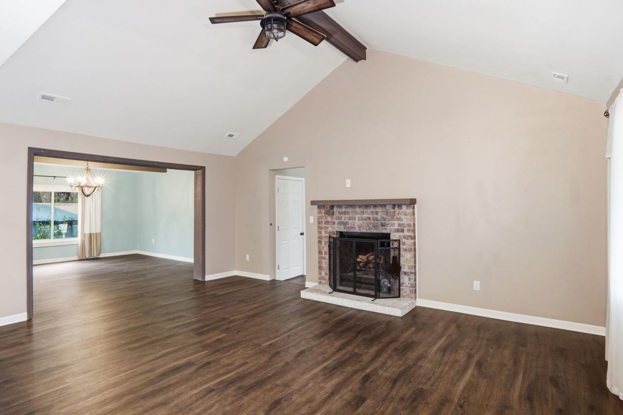 203 Violet Drive Photo 7