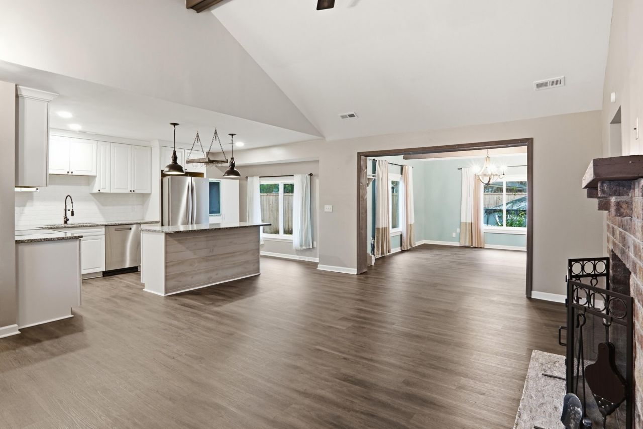 203 Violet Drive Photo 9