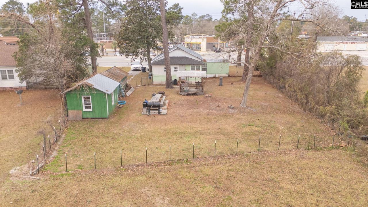 111 Hoover Street S Photo 23