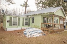 111 Hoover Street S photo 4