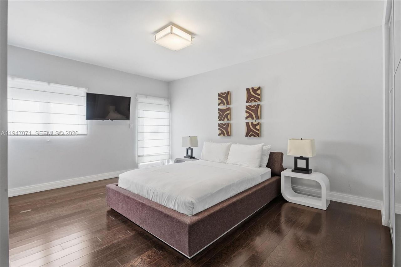 1250 Ocean Dr, Unit PH1, Miami Beach, FL 33139 Photo