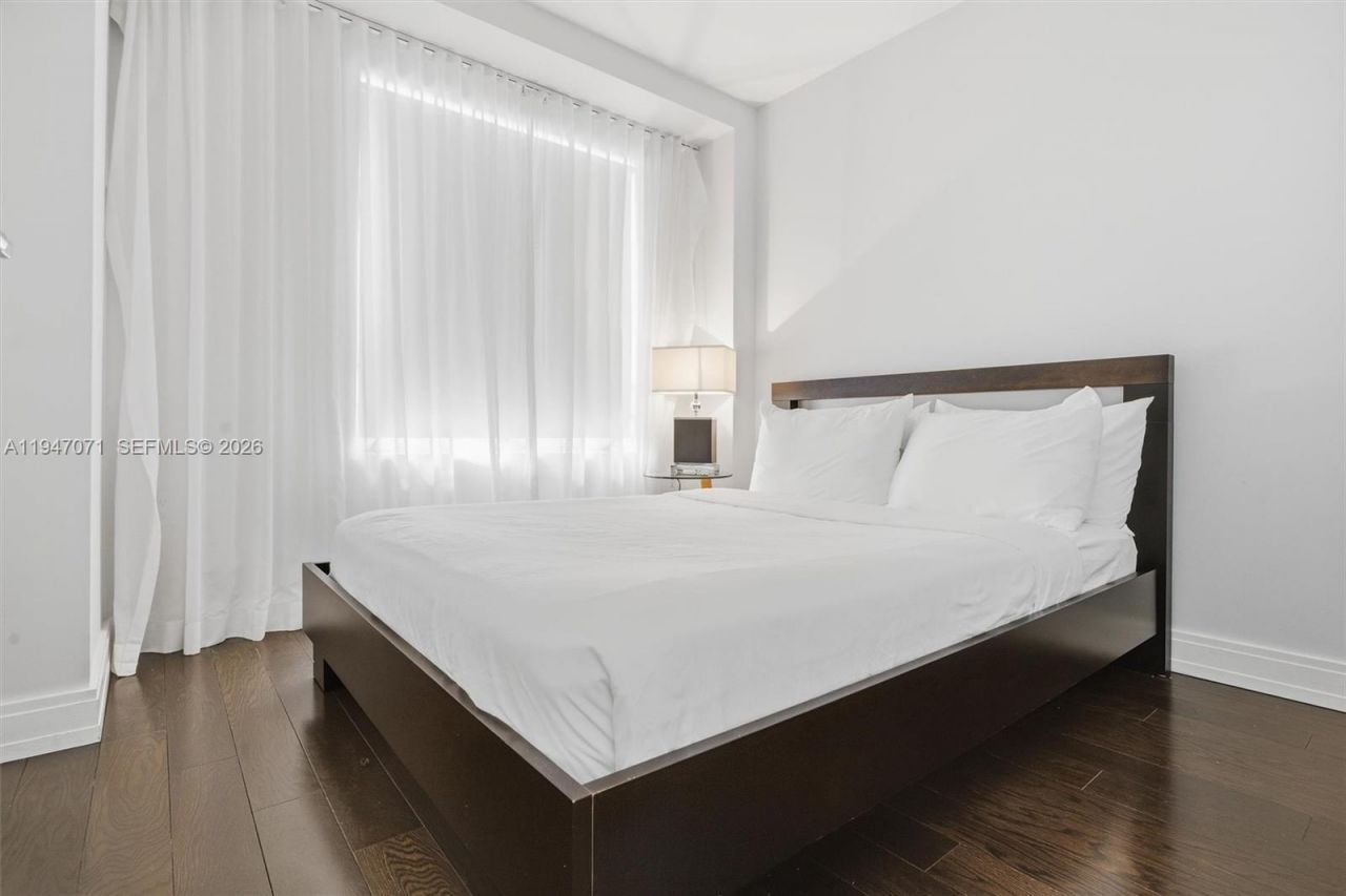 1250 Ocean Dr, Unit PH1, Miami Beach, FL 33139 Photo