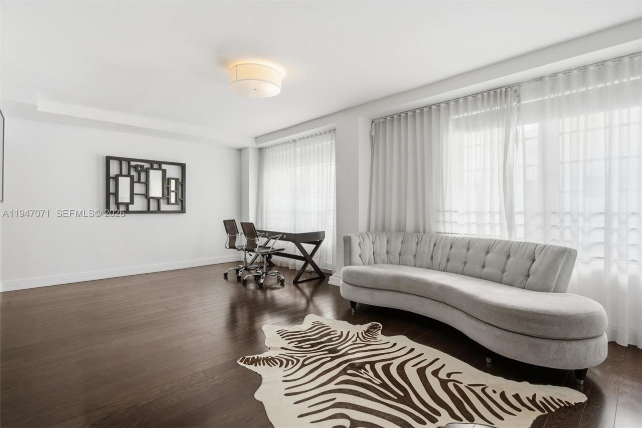 1250 Ocean Dr, Unit PH1, Miami Beach, FL 33139 Photo