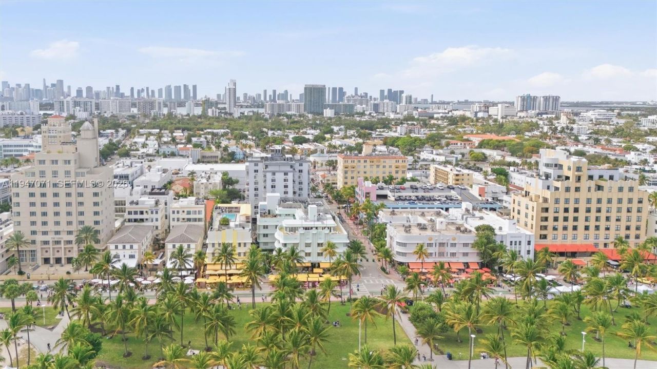 1250 Ocean Dr, Unit PH1, Miami Beach, FL 33139 Photo