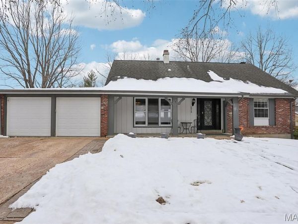 5914 Shortleaf Court, Mehlville, MO 63128