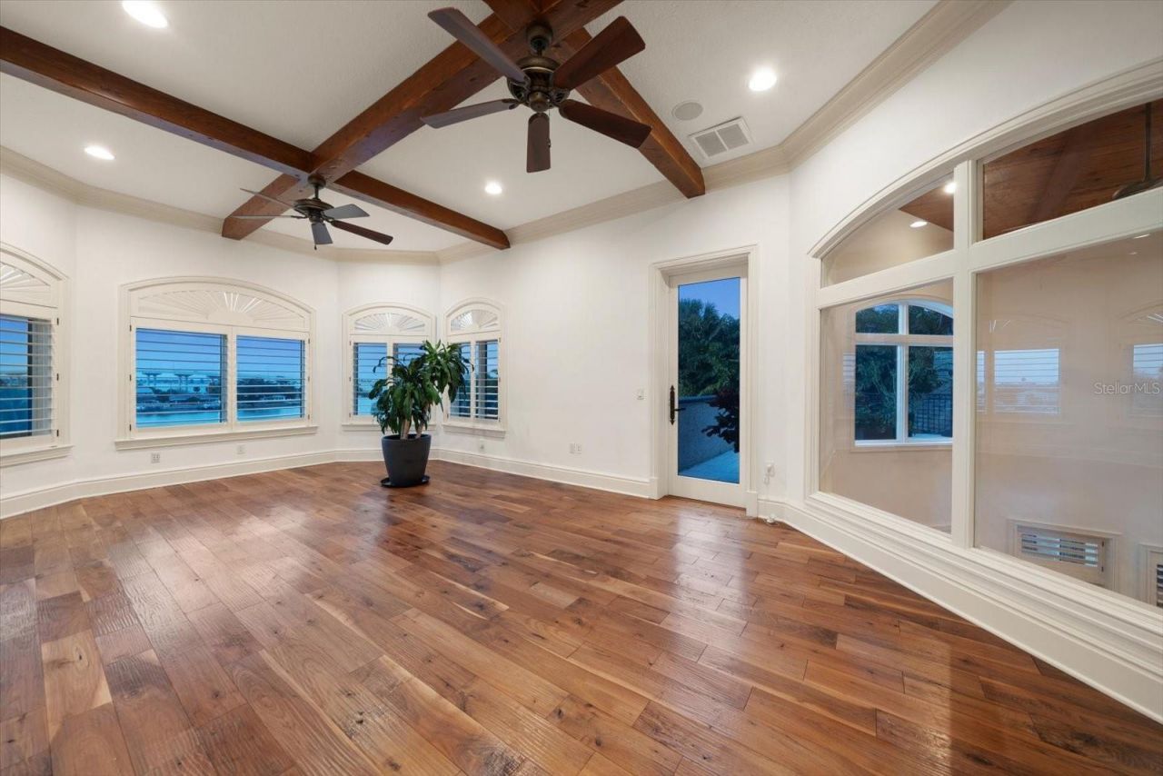 118 Harbor View Lane, Belleair Bluffs, FL 33770 Photo