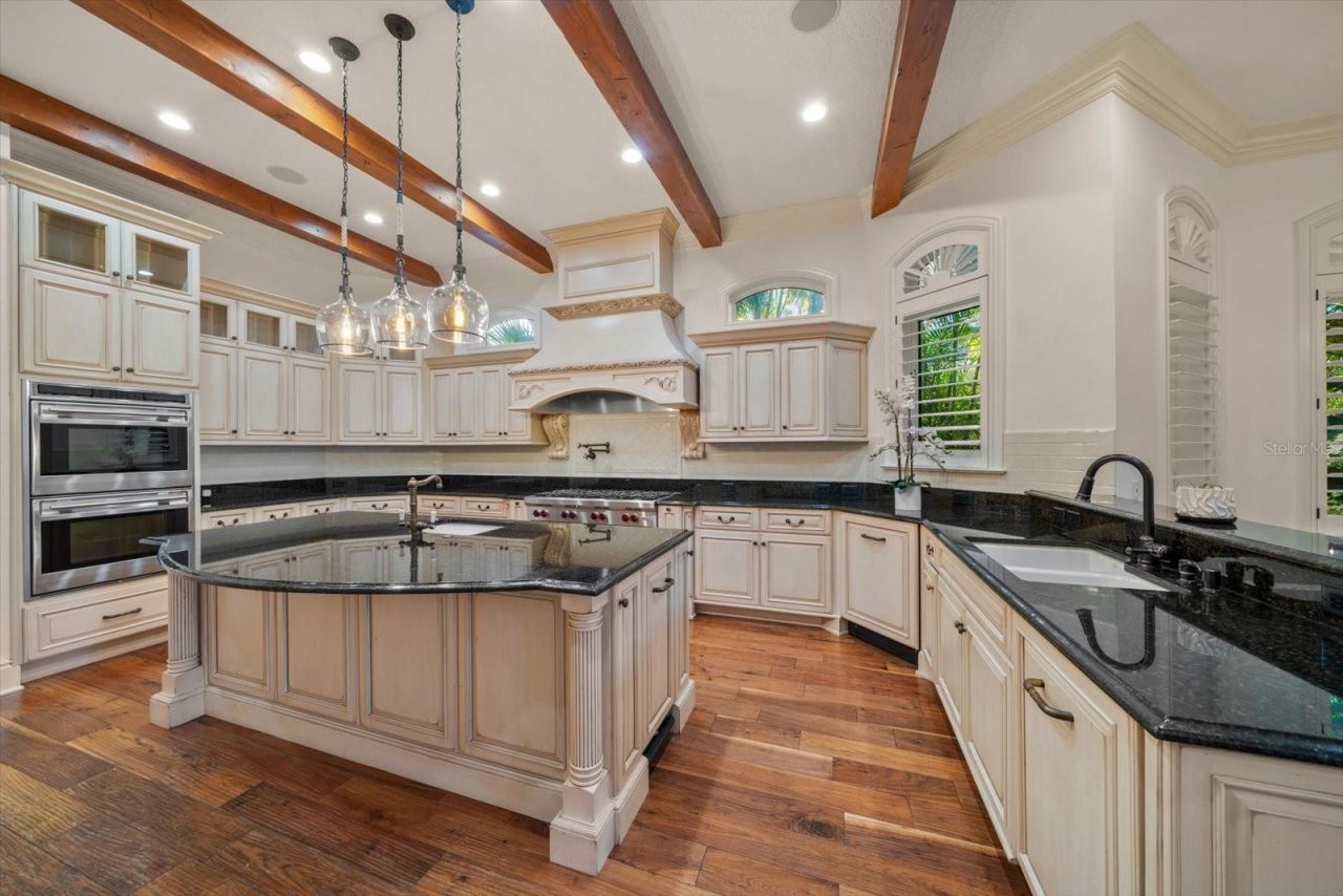 118 Harbor View Lane, Belleair Bluffs, FL 33770 Photo