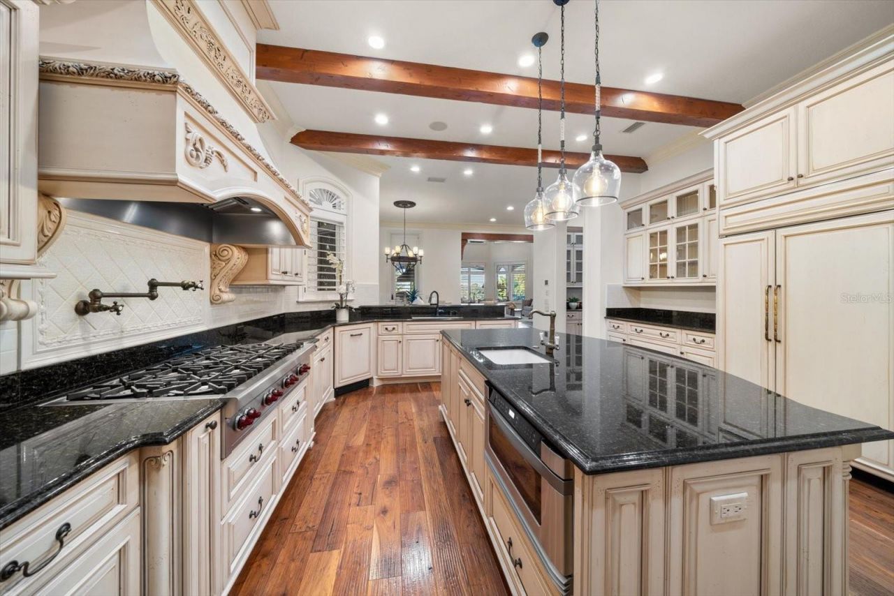 118 Harbor View Lane, Belleair Bluffs, FL 33770 Photo