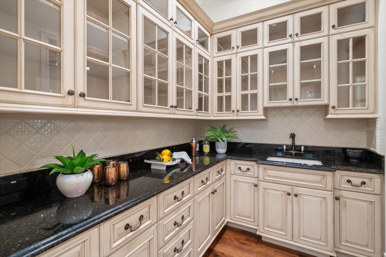 118 Harbor View Lane, Belleair Bluffs, FL 33770 Photo