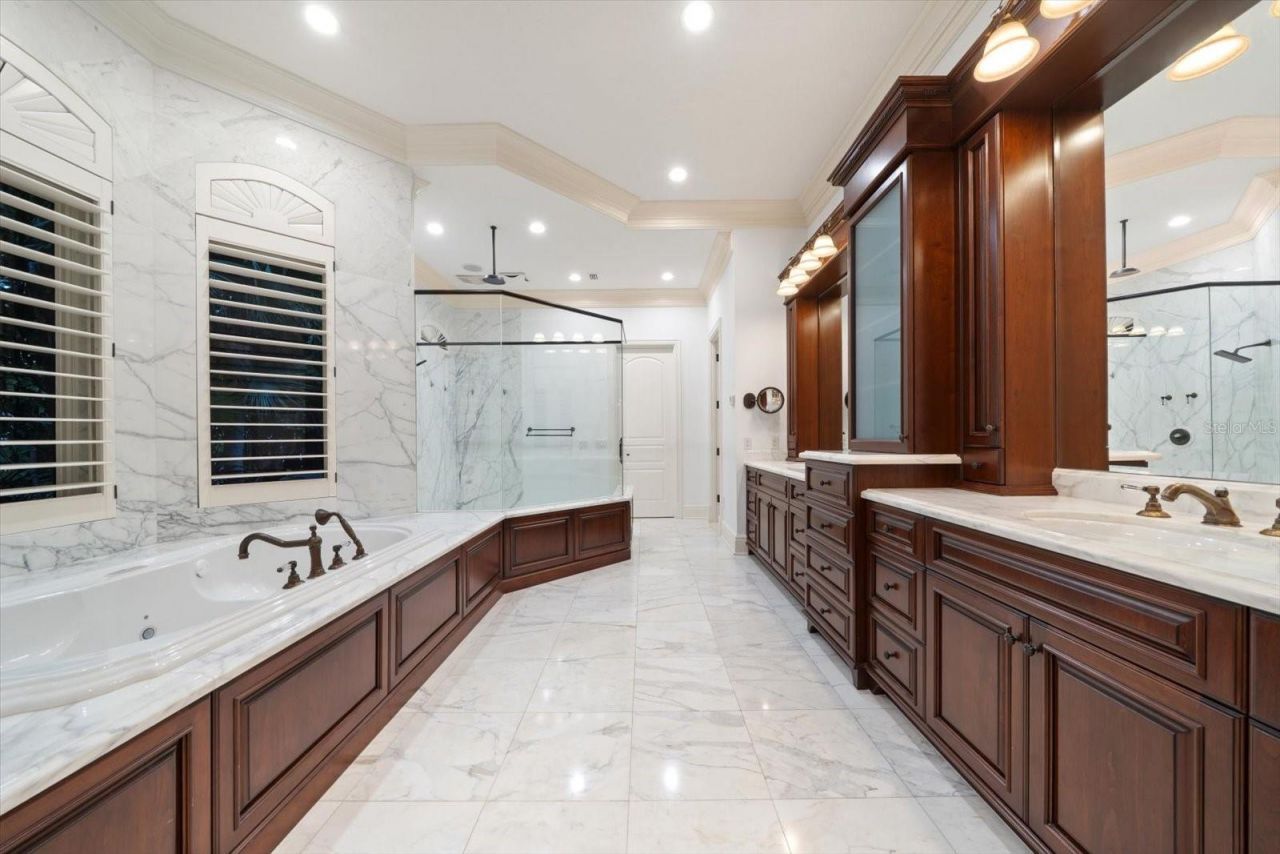 118 Harbor View Lane, Belleair Bluffs, FL 33770 Photo