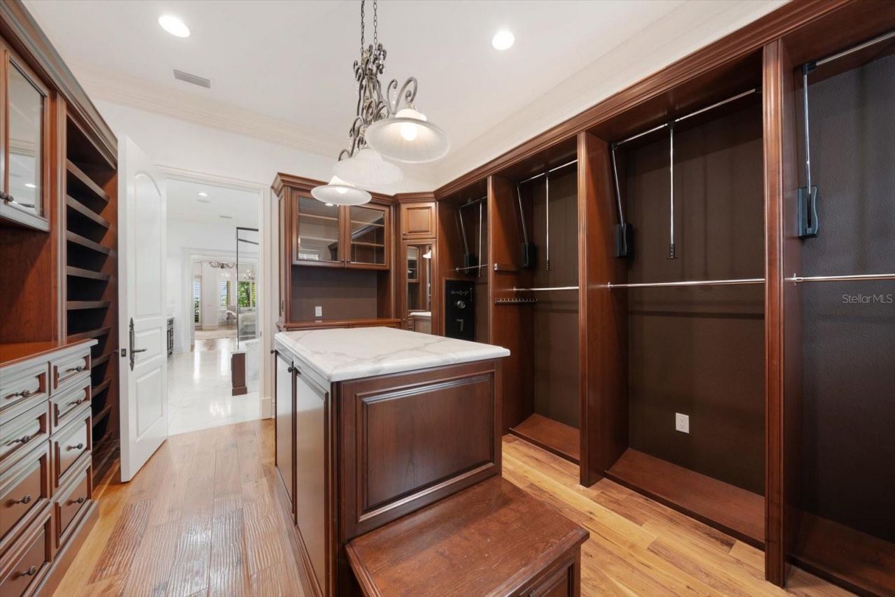 118 Harbor View Lane, Belleair Bluffs, FL 33770 Photo