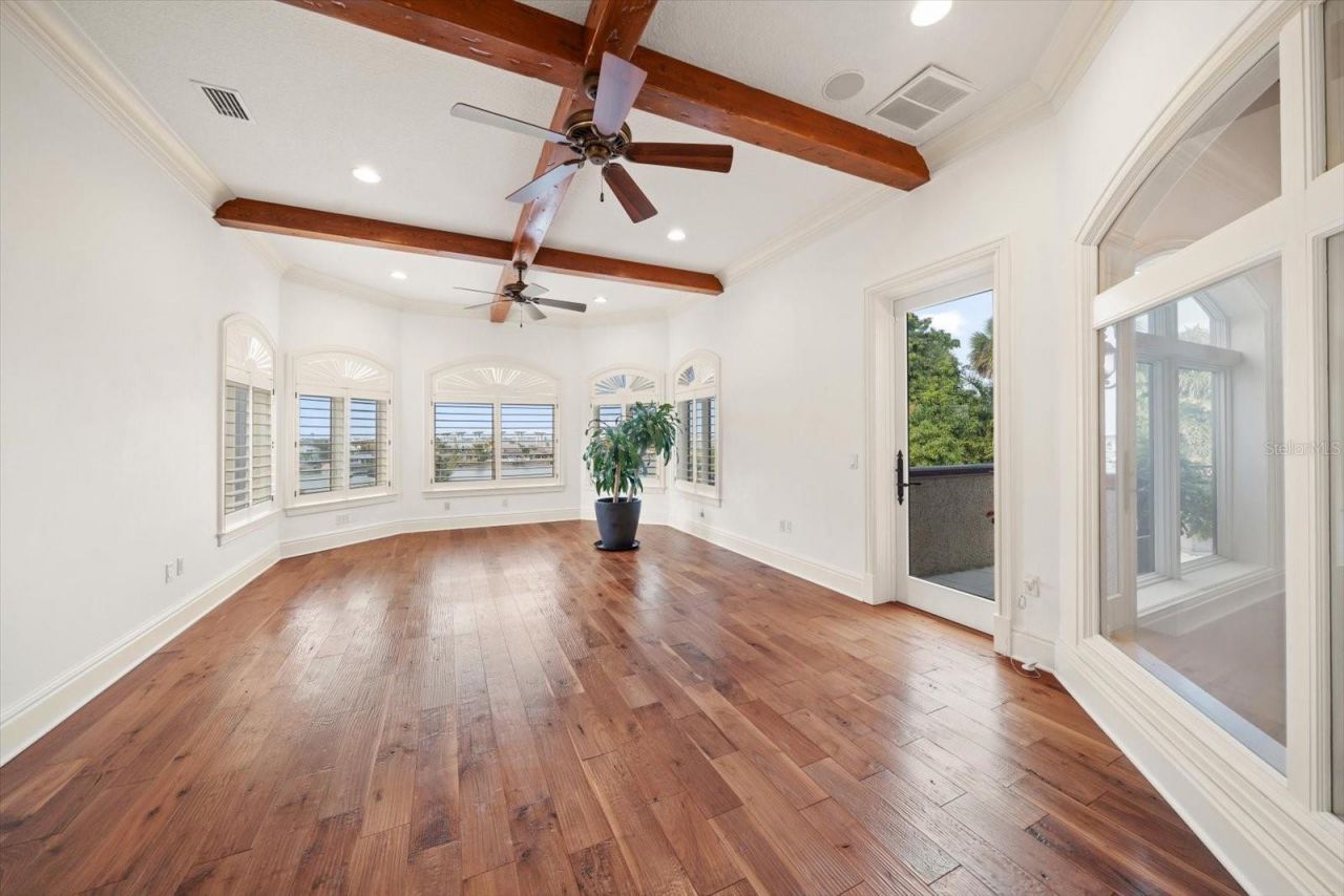 118 Harbor View Lane, Belleair Bluffs, FL 33770 Photo