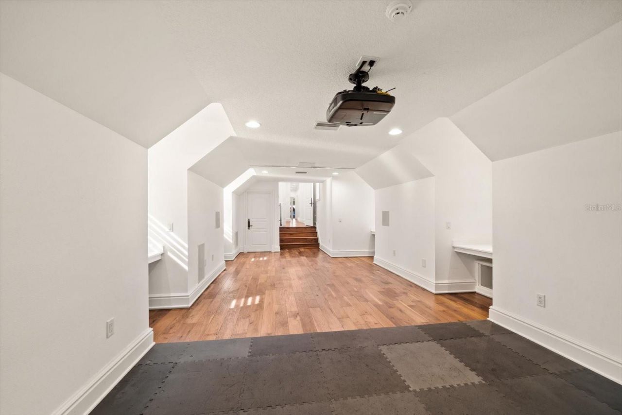 118 Harbor View Lane, Belleair Bluffs, FL 33770 Photo