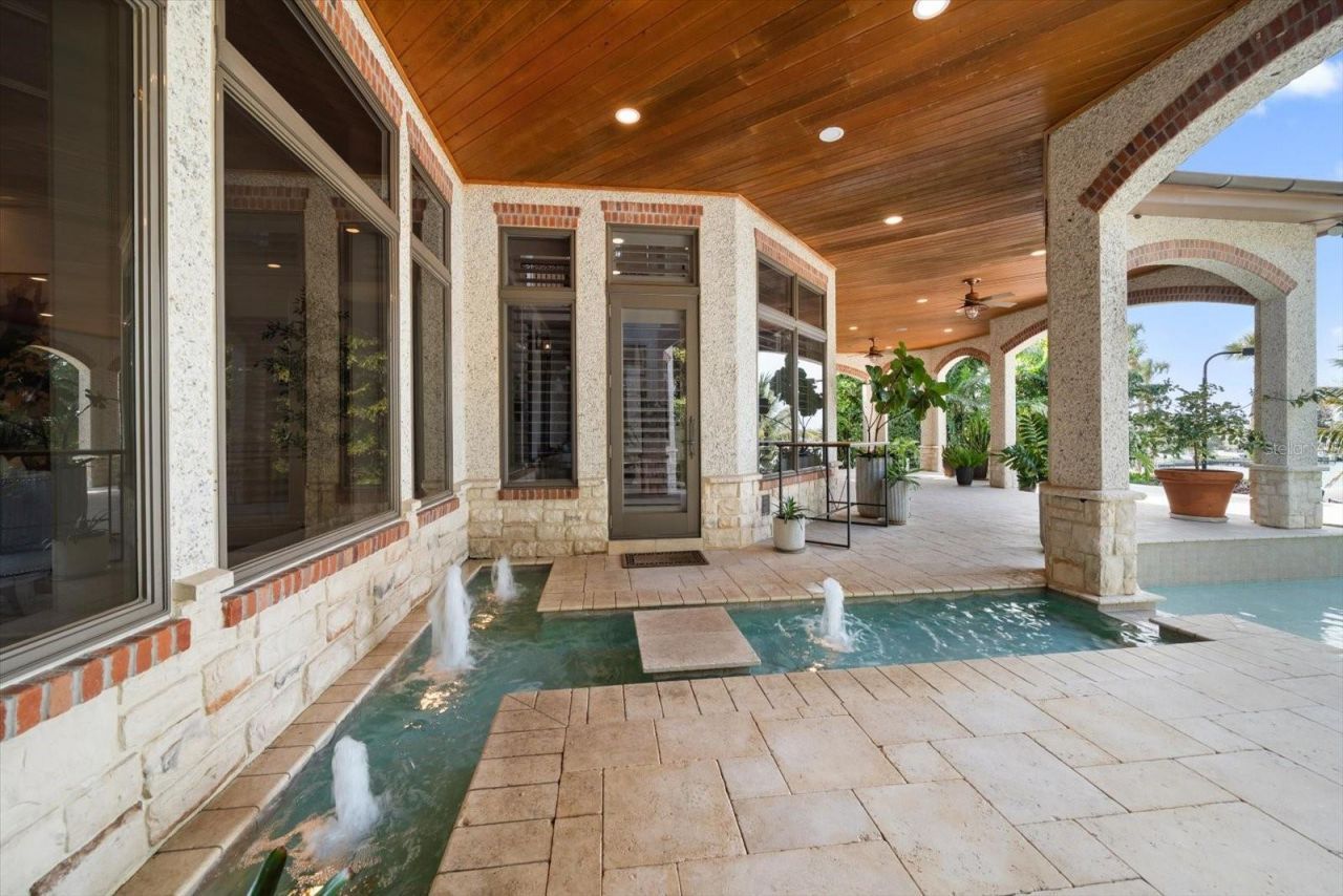 118 Harbor View Lane, Belleair Bluffs, FL 33770 Photo