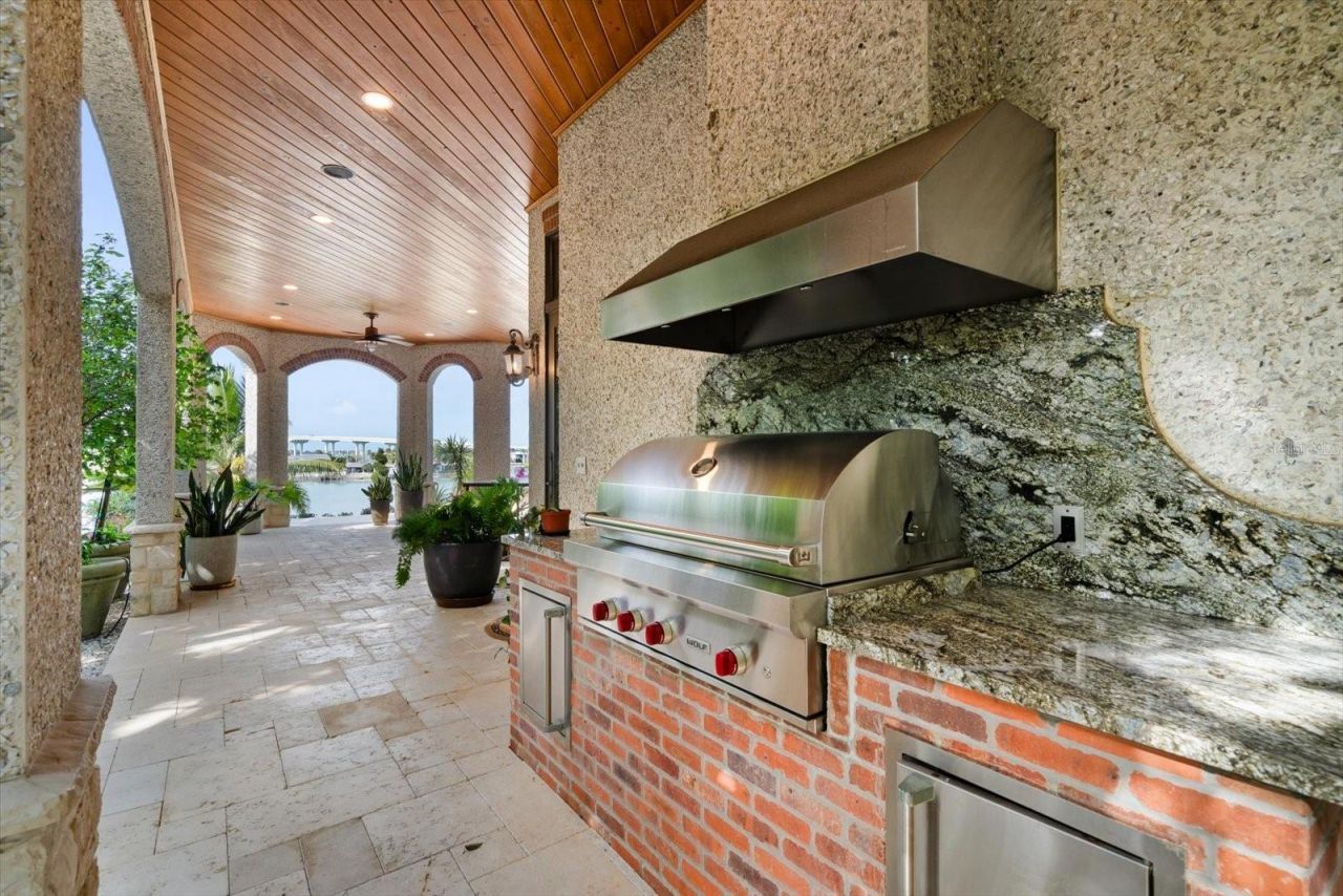 118 Harbor View Lane, Belleair Bluffs, FL 33770 Photo