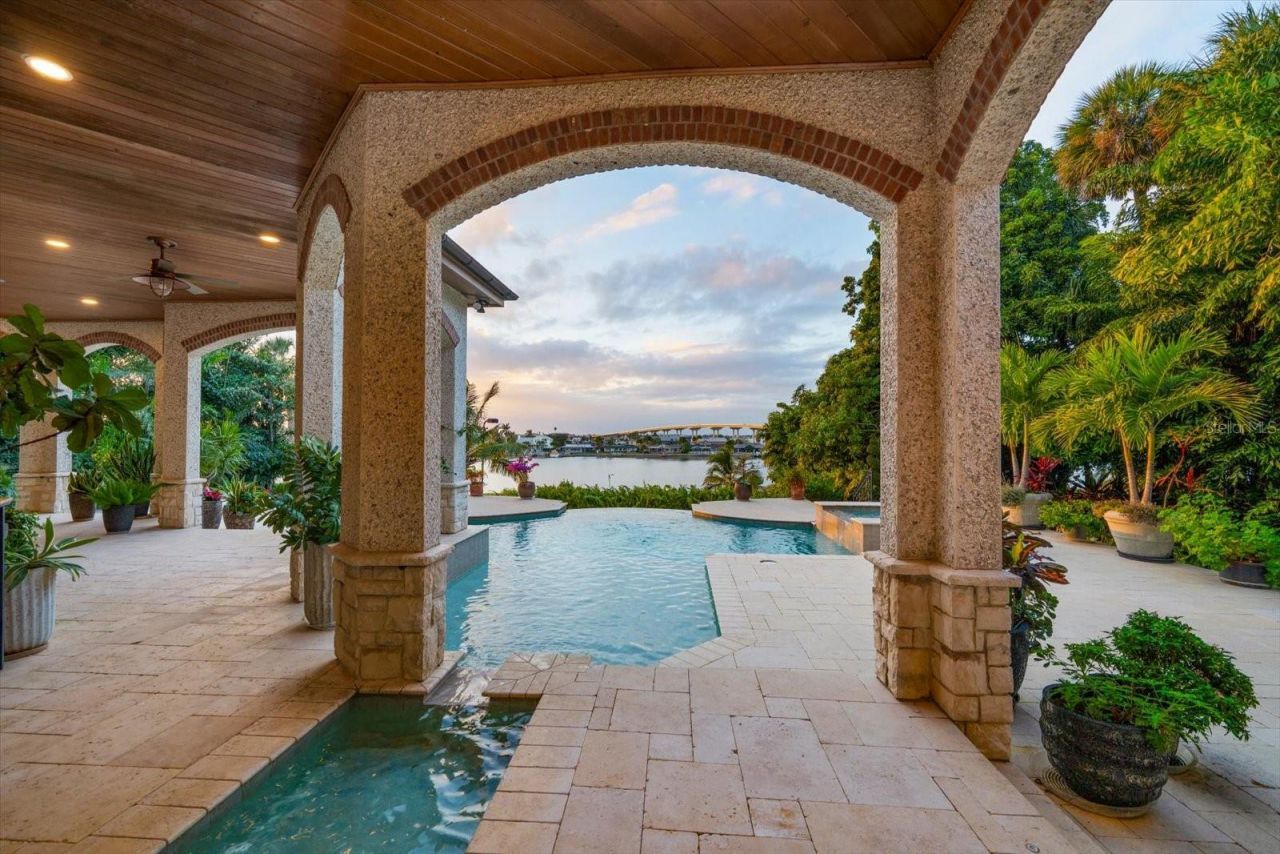 118 Harbor View Lane, Belleair Bluffs, FL 33770 Photo