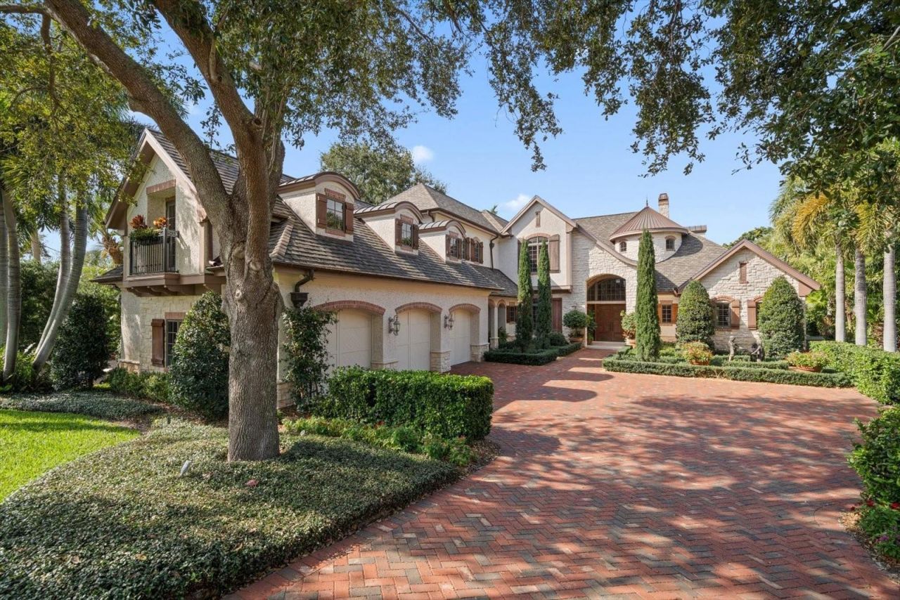 118 Harbor View Lane, Belleair Bluffs, FL 33770 Photo