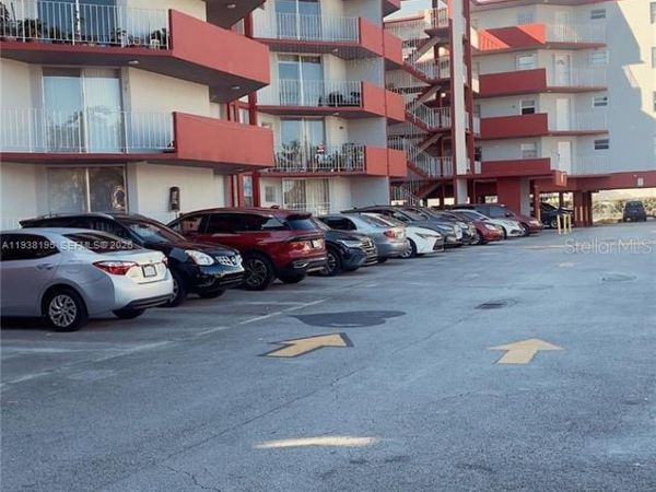 1750 W 46 STREET, Unit 537, HIALEAH, FL 33012