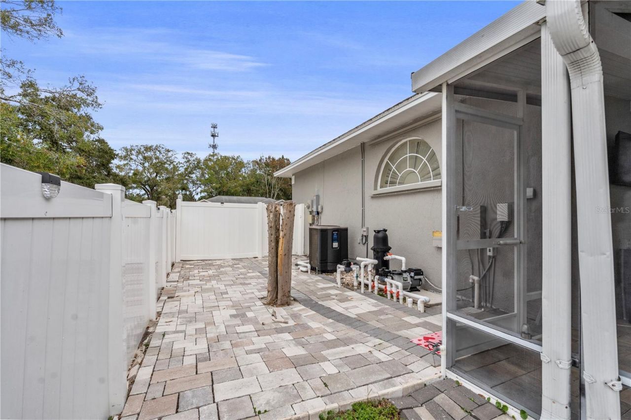 6528 Steeplechase Drive, Tampa, FL 33625 Photo