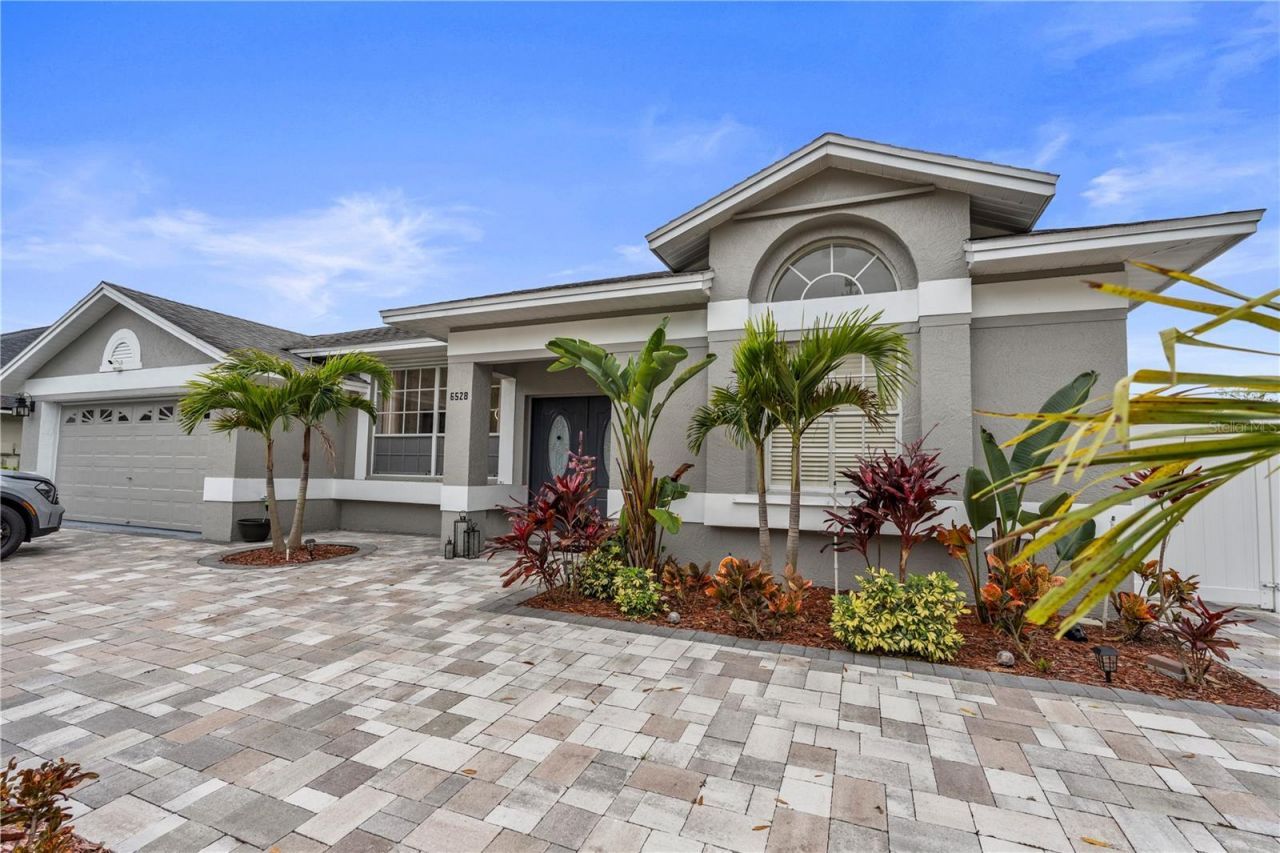 6528 Steeplechase Drive, Tampa, FL 33625 Photo