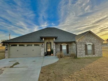 524 Abbey Rd, Caledonia, MS 39740