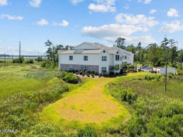 4203 River Road, Unit Apt 201, Wilmington, NC 28412