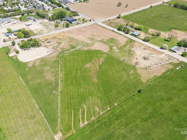 603 E King Rd, Kuna, ID 83634