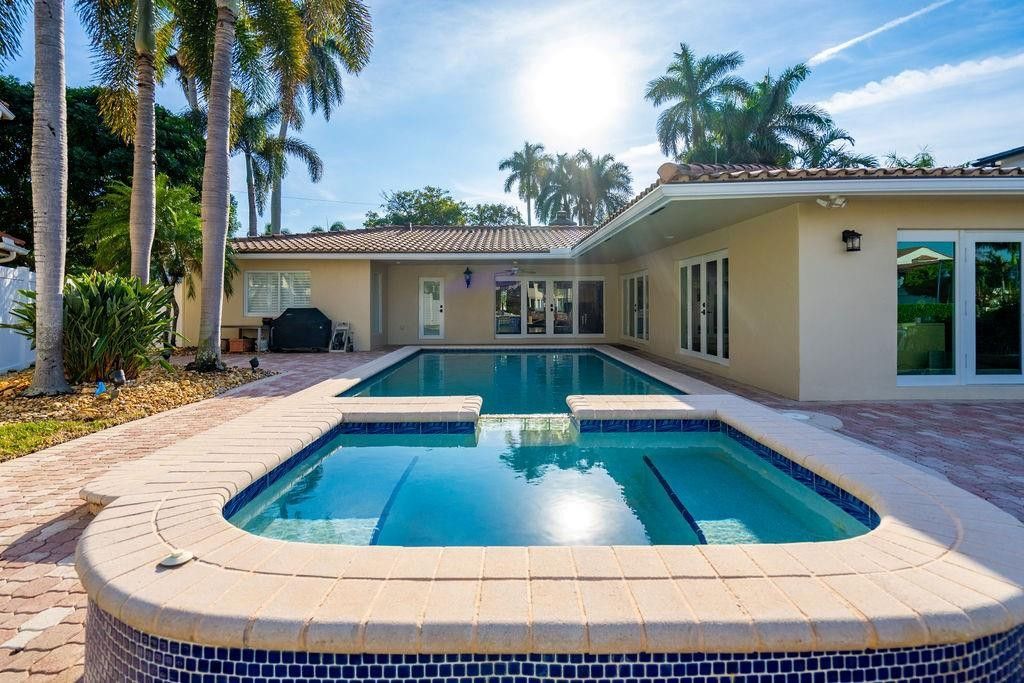 2317 NE 28th Ct, Lighthouse Point, FL 33064 Photo