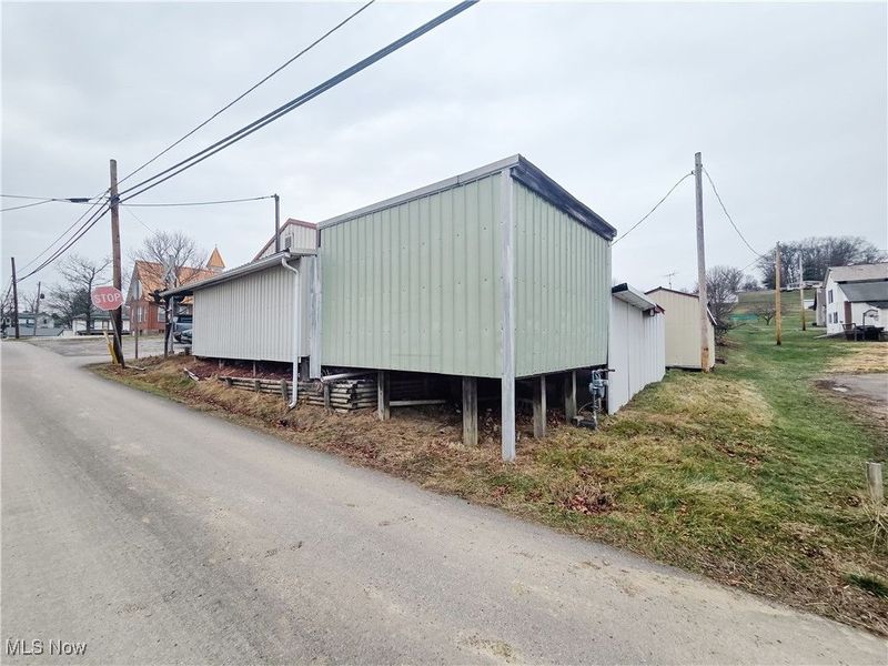 218 E Muskingum Street, Freeport, OH 43973 Photo 4