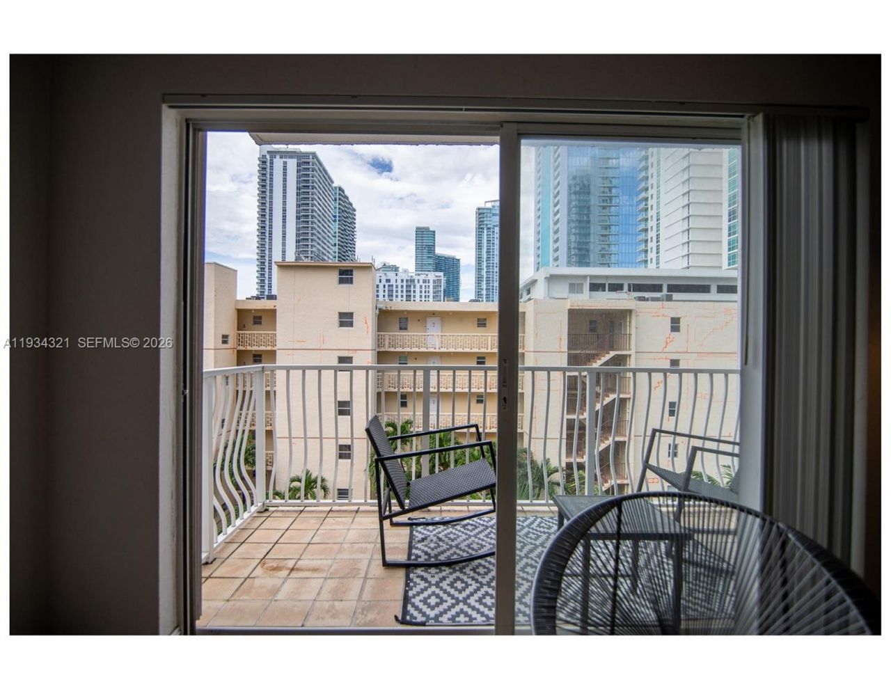677 NE 24th St, Unit 604, Miami, FL 33137 Photo
