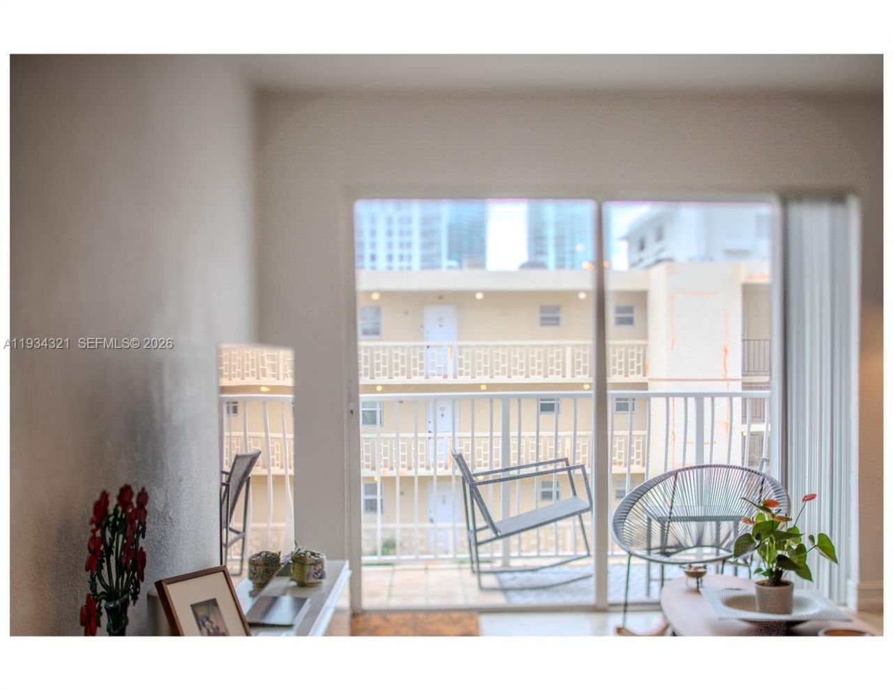 677 NE 24th St, Unit 604, Miami, FL 33137 Photo