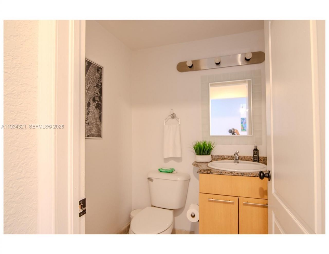 677 NE 24th St, Unit 604, Miami, FL 33137 Photo