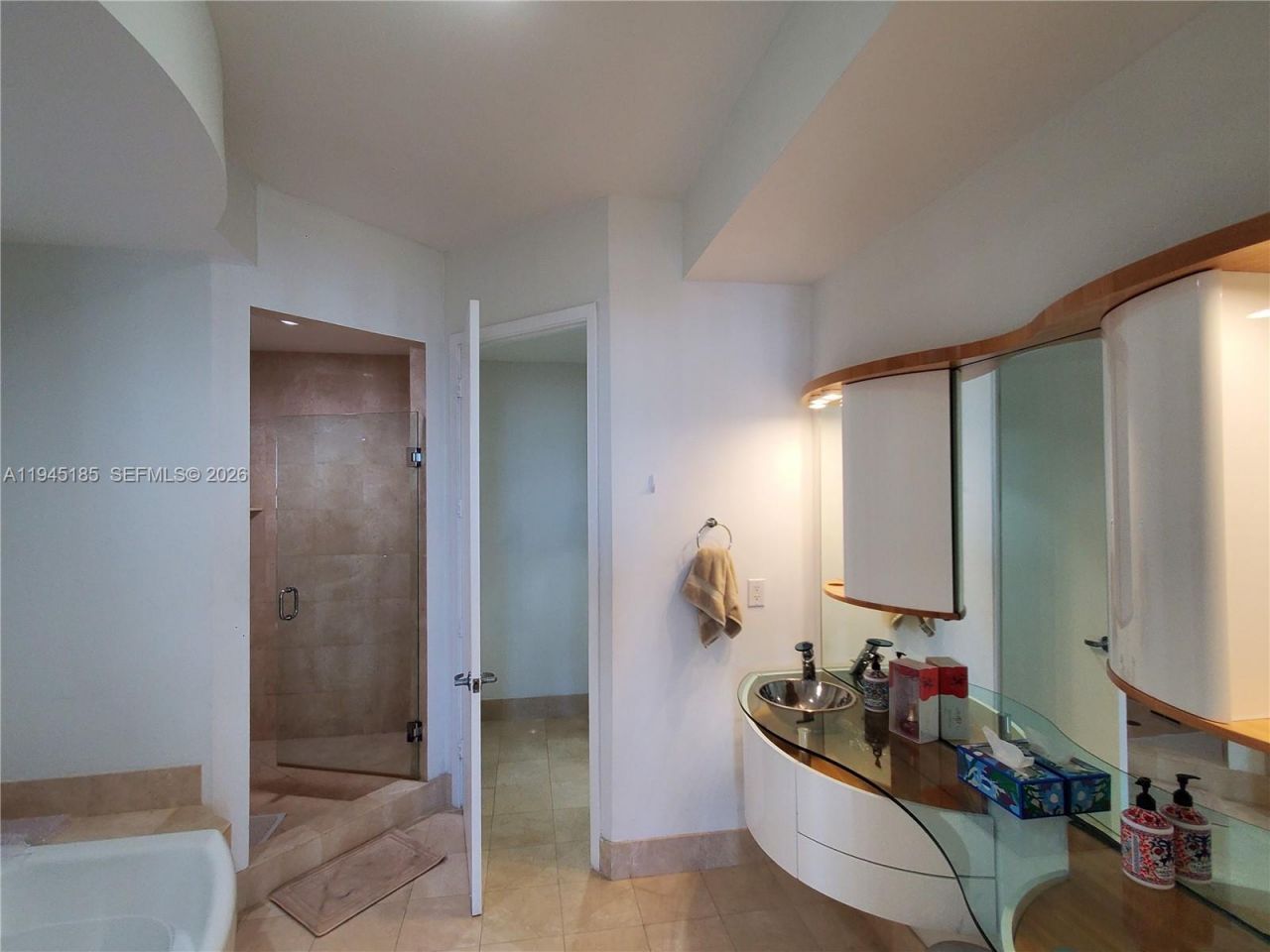 18101 Collins Ave, Unit 1408, Sunny Isles Beach, FL 33160 Photo