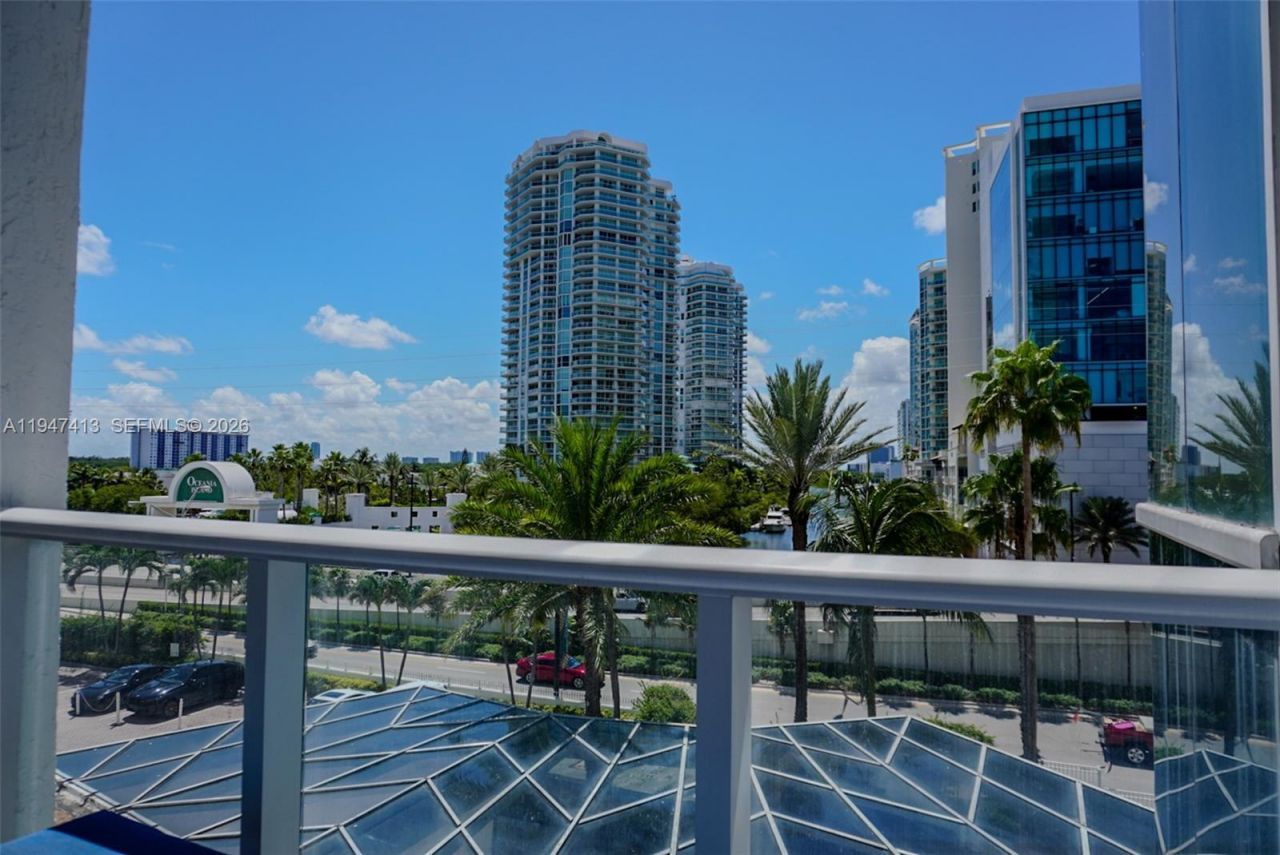 16485 Collins Ave, Unit 338, Sunny Isles Beach, FL 33160 Photo