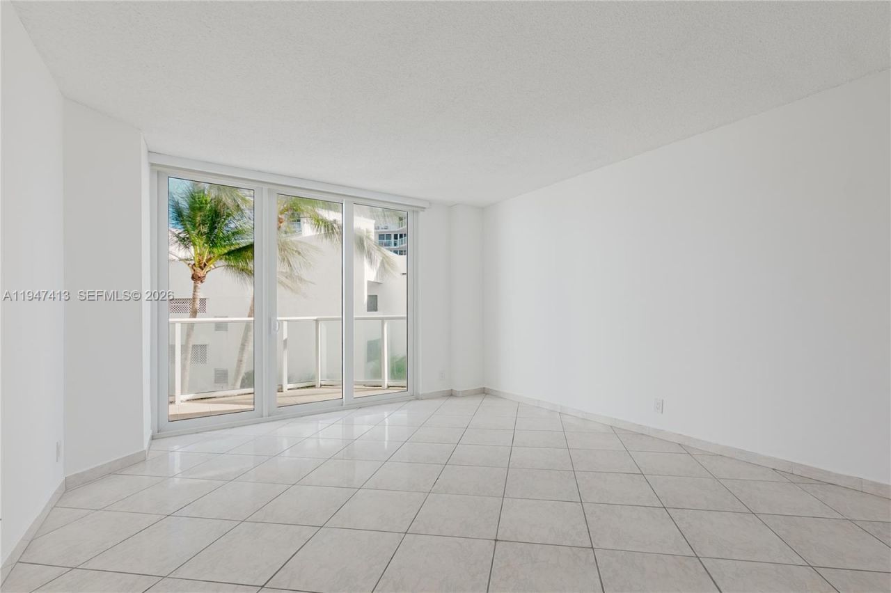 16485 Collins Ave, Unit 338, Sunny Isles Beach, FL 33160 Photo