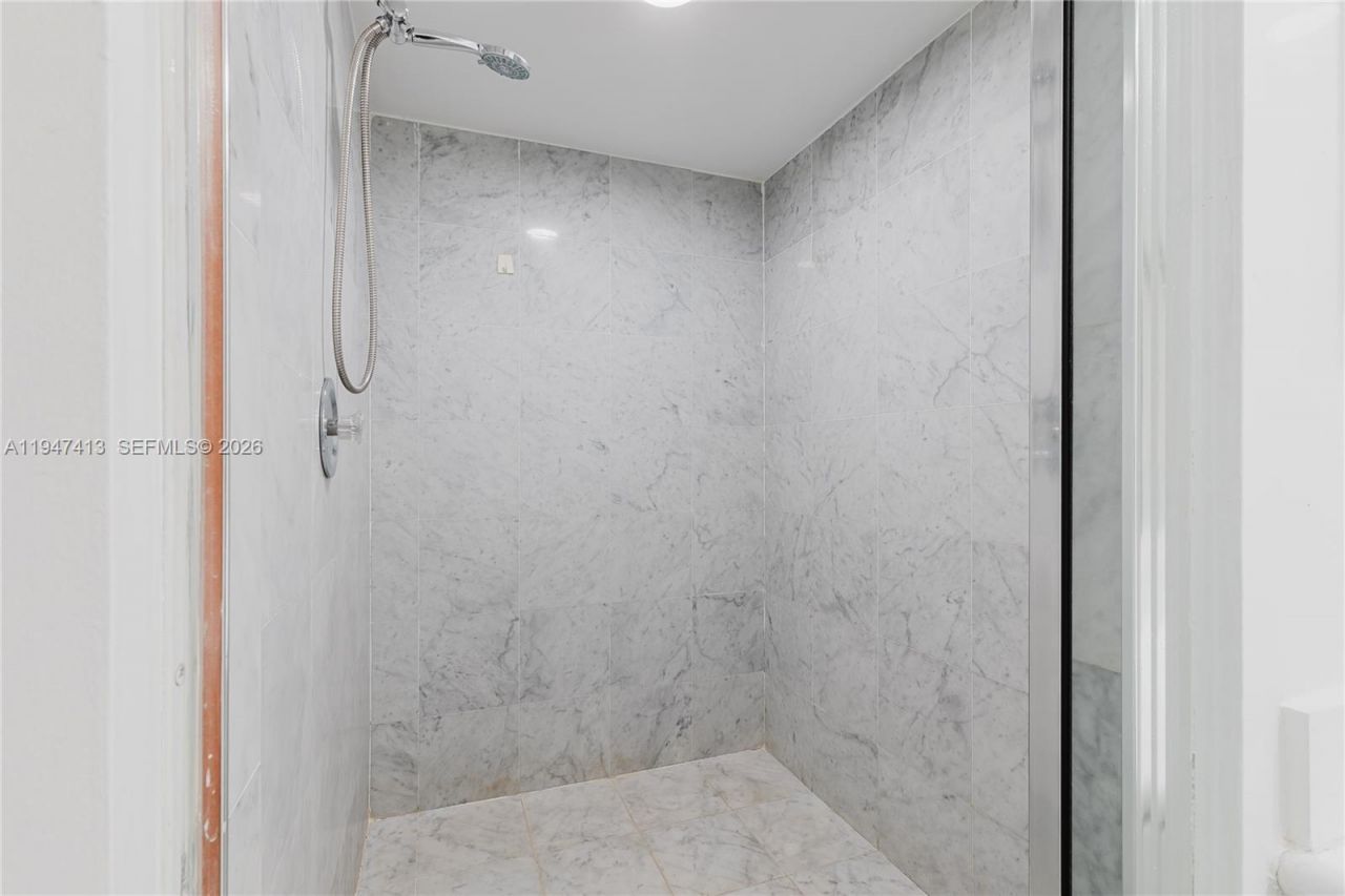 16485 Collins Ave, Unit 338, Sunny Isles Beach, FL 33160 Photo