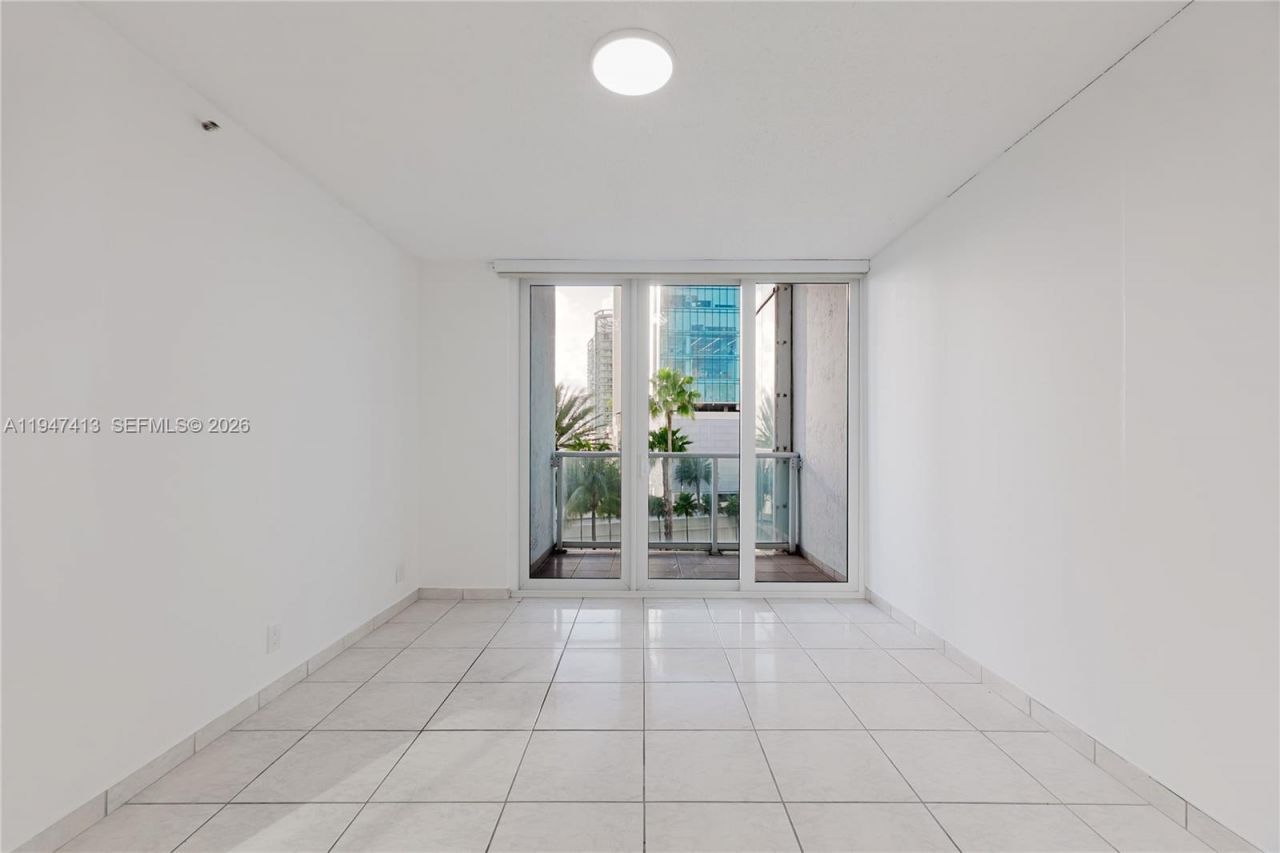 16485 Collins Ave, Unit 338, Sunny Isles Beach, FL 33160 Photo