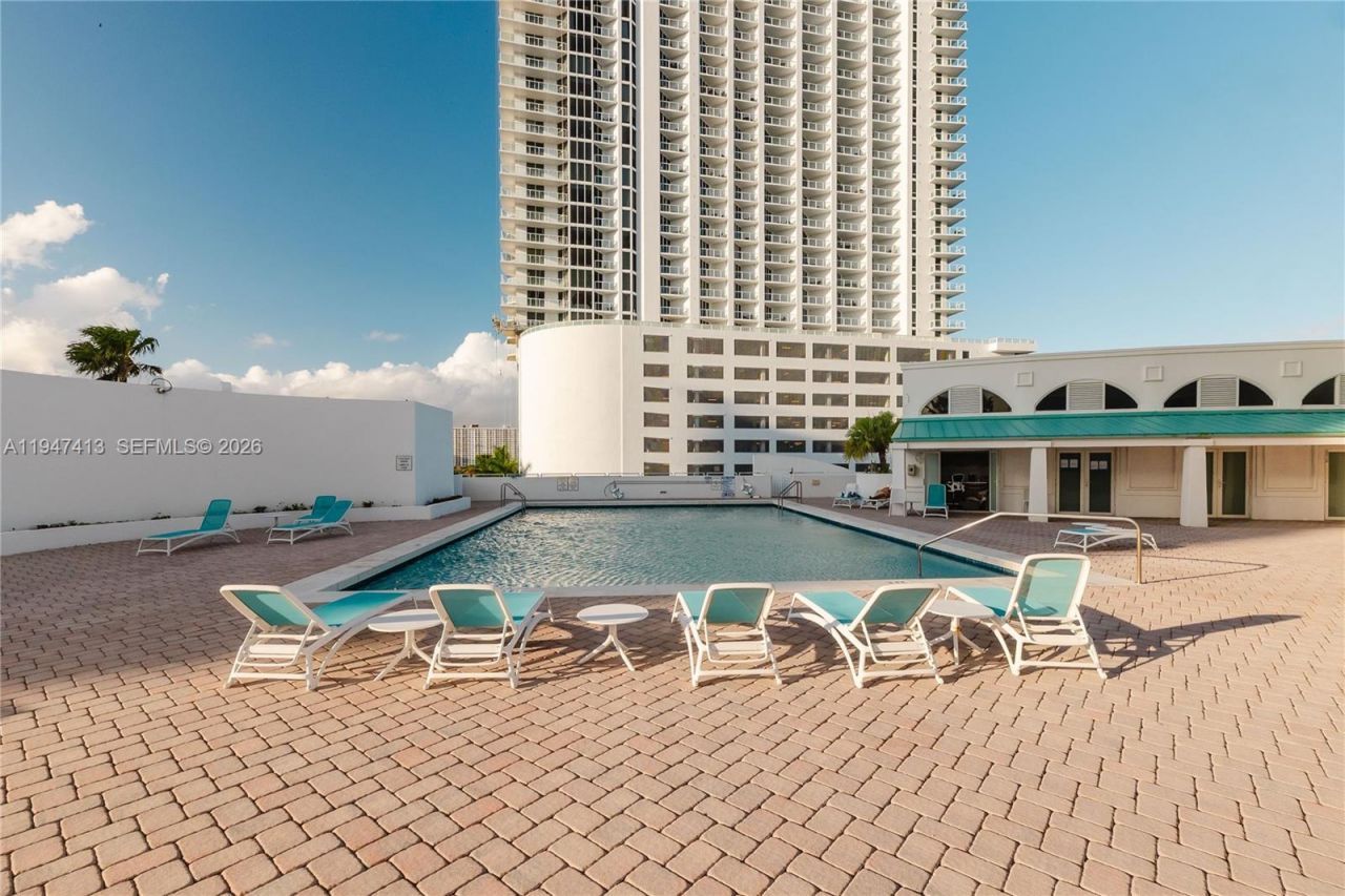 16485 Collins Ave, Unit 338, Sunny Isles Beach, FL 33160 Photo