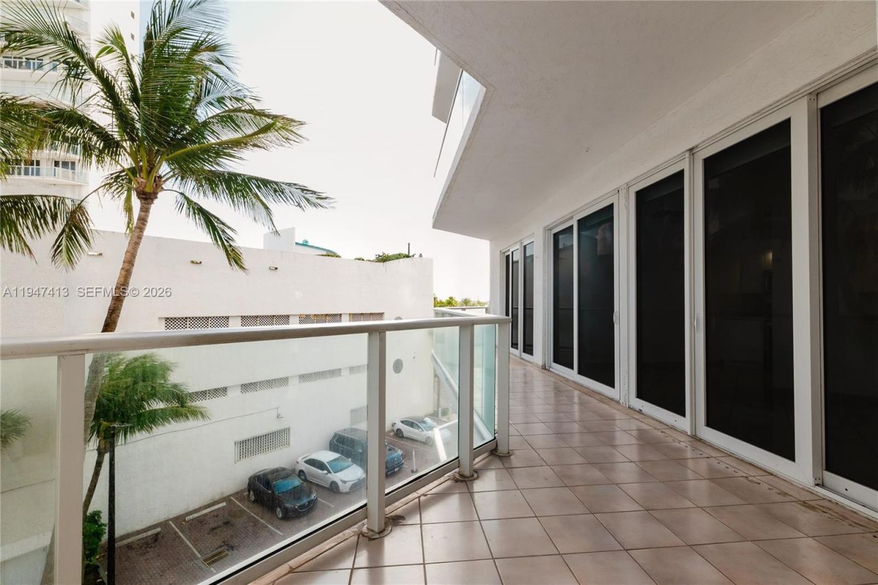 16485 Collins Ave, Unit 338, Sunny Isles Beach, FL 33160 Photo