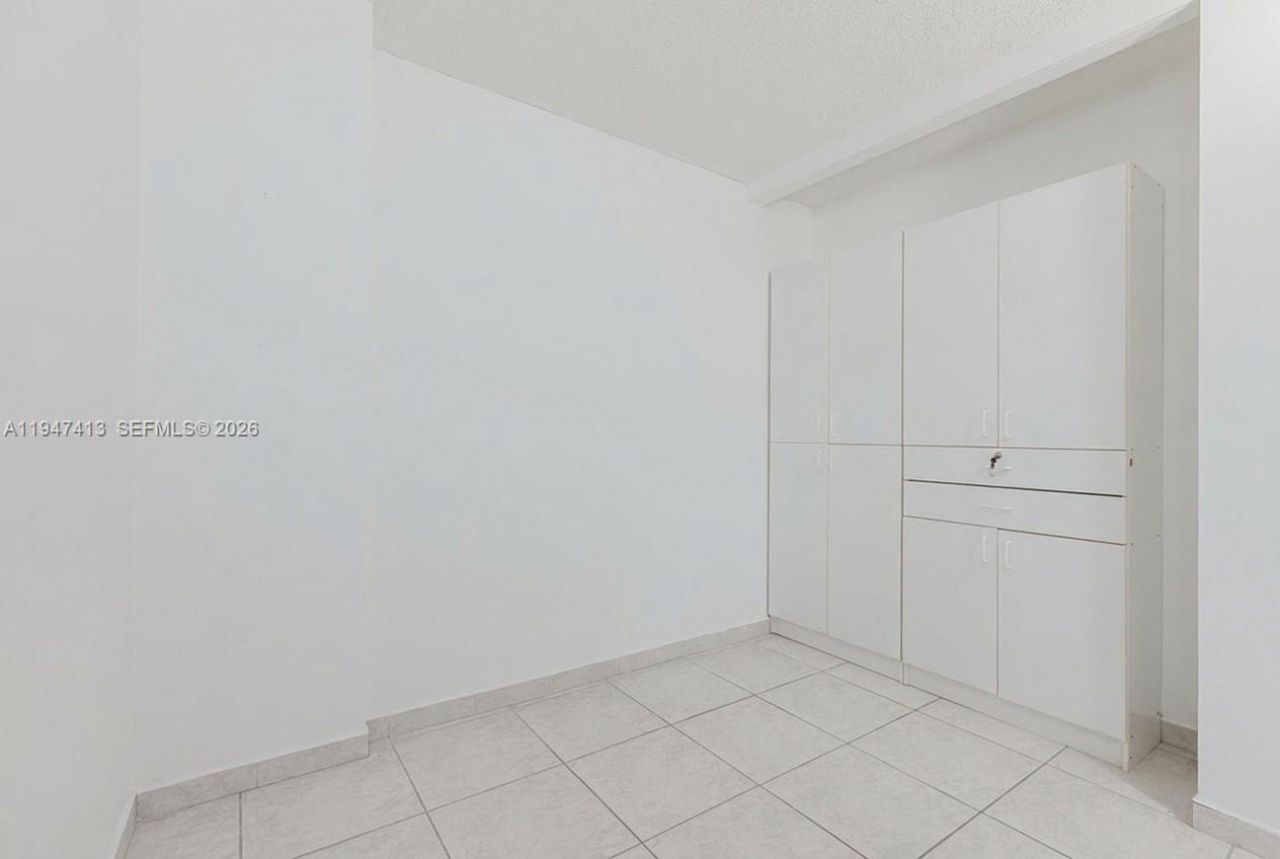 16485 Collins Ave, Unit 338, Sunny Isles Beach, FL 33160 Photo